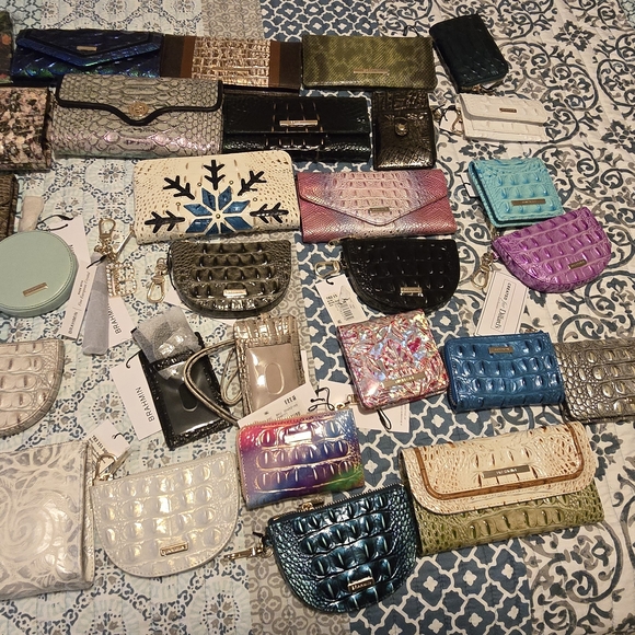 BRAHMIN W - Picture 1 of 16